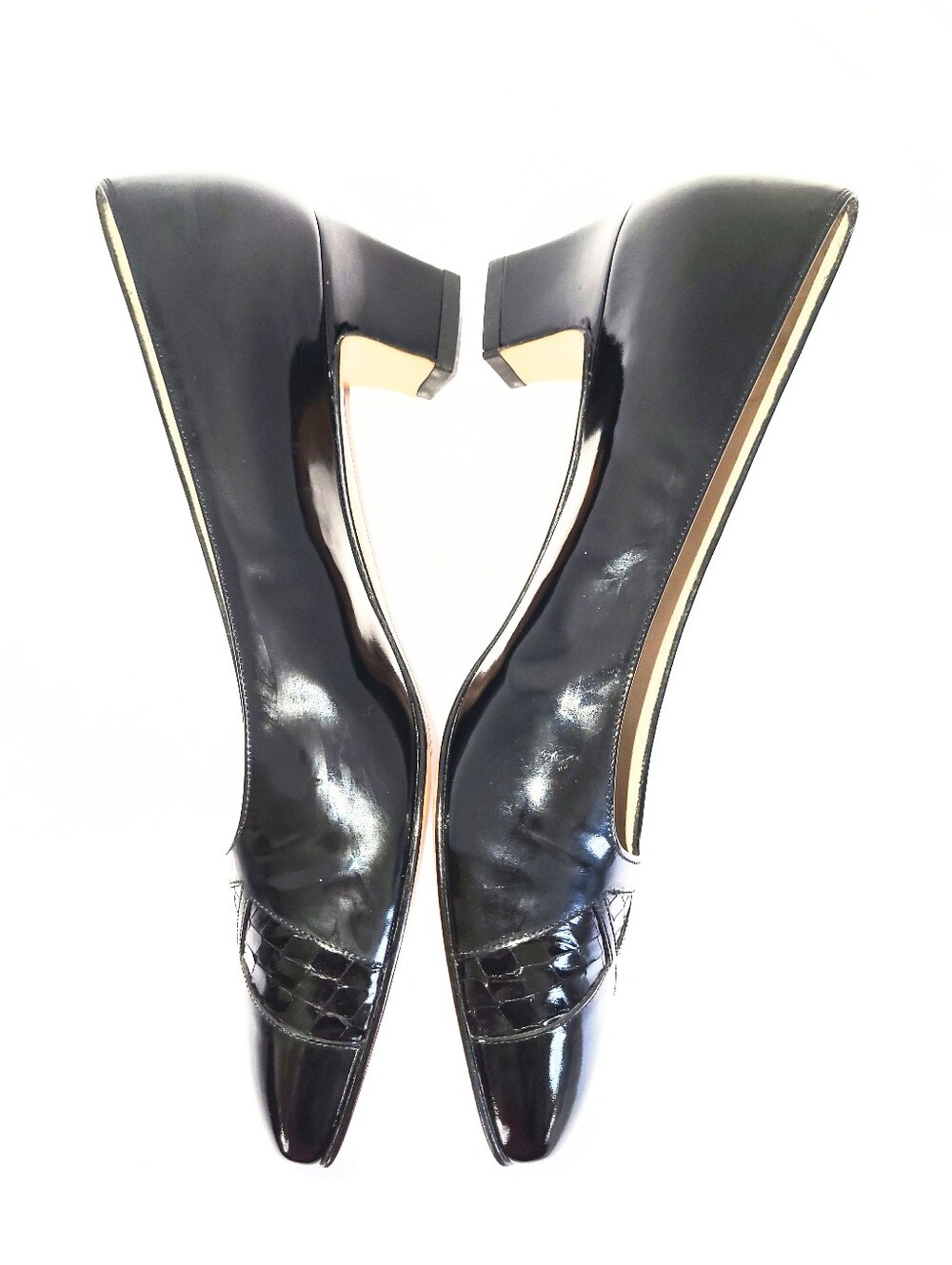 Salvatore Ferragamo Vintage 1980's Black Patent Leather Pumps Low Heel Size 7 - Picture 2 of 16